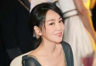 闫妮爆料整容视频播放大全,揭秘明星美容秘密